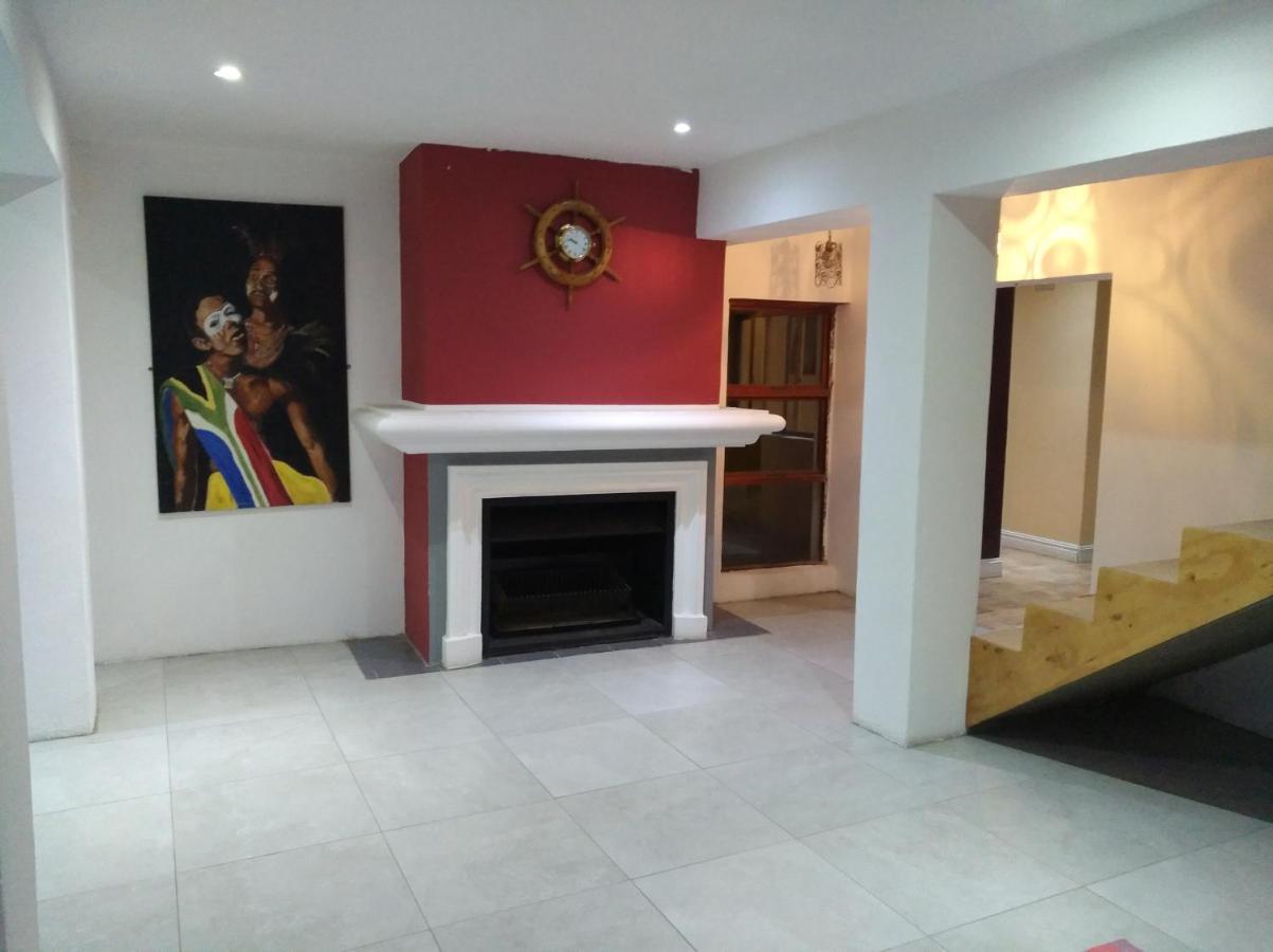 Liziwe'S Guest House Matroosfontein Экстерьер фото
